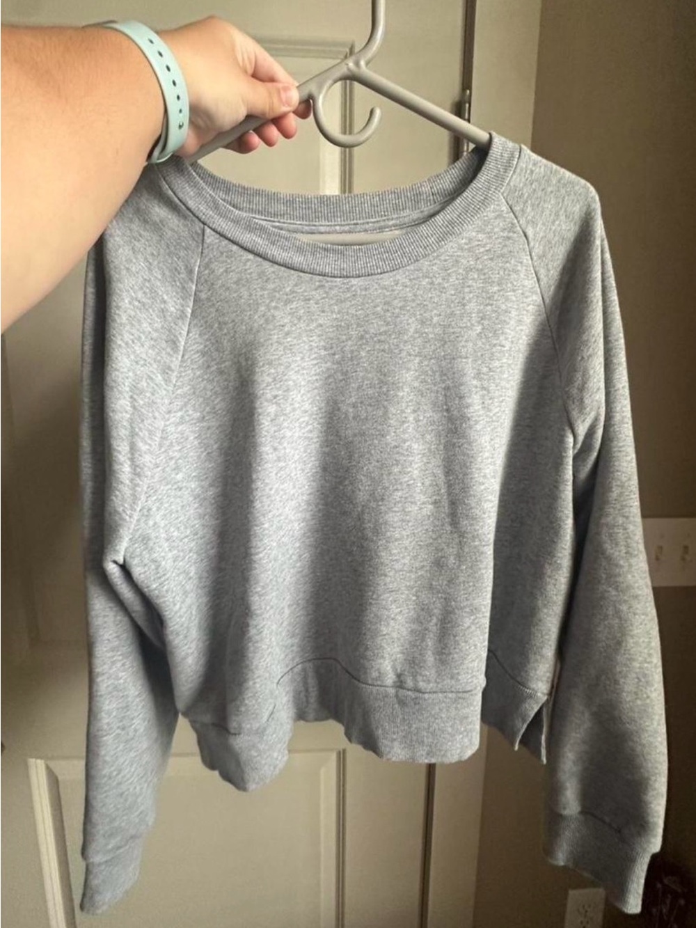 Colsie Heather Grey Crewneck Sweatshirt